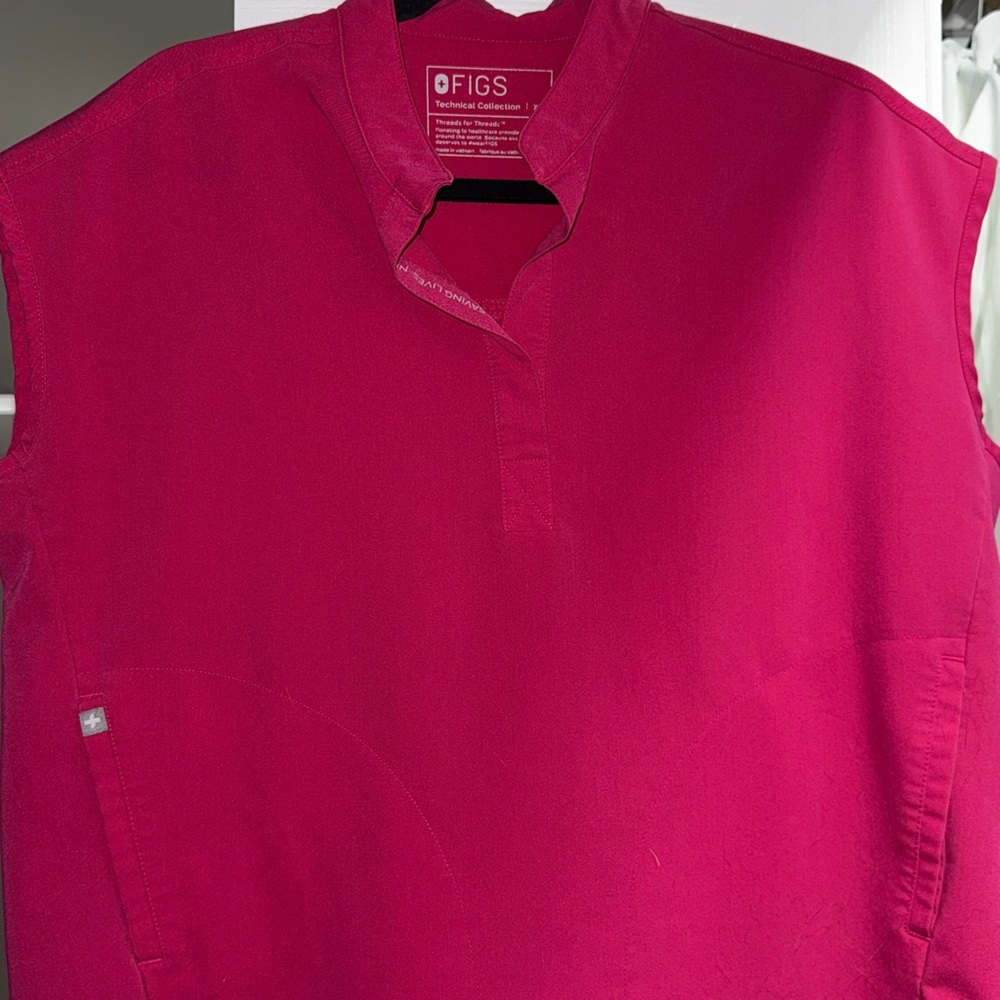 Figs Vibrant Pink Rafaela Scrub Top